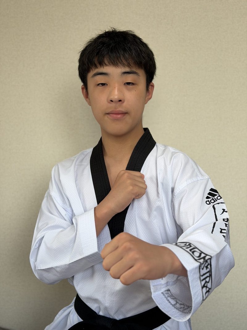 道着姿で構える能登 勘太選手